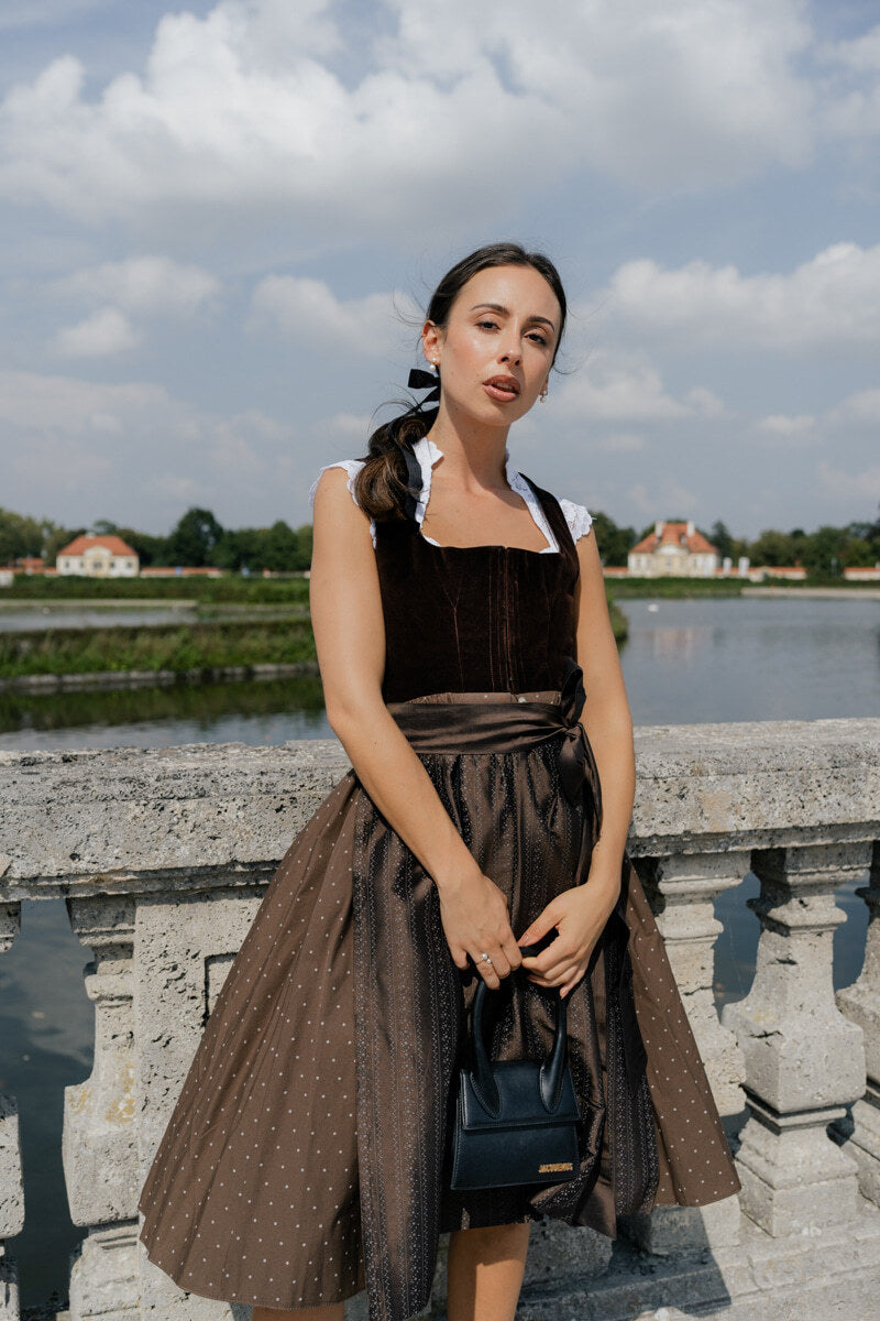 Rent lodenfrey dirndl from Wearr