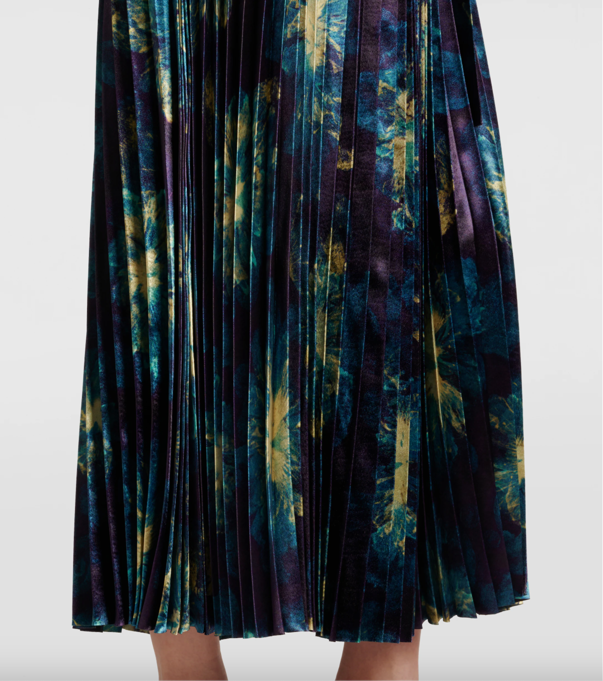 送料込/関税込■Ulla Johnson■Amikoプリーツサテンマキシドレス Ulla Johnson - Amiko Pleated Satin Midi Dress – Wearr | Your